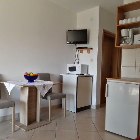 Apartment Pezic Krk Town Esterno foto