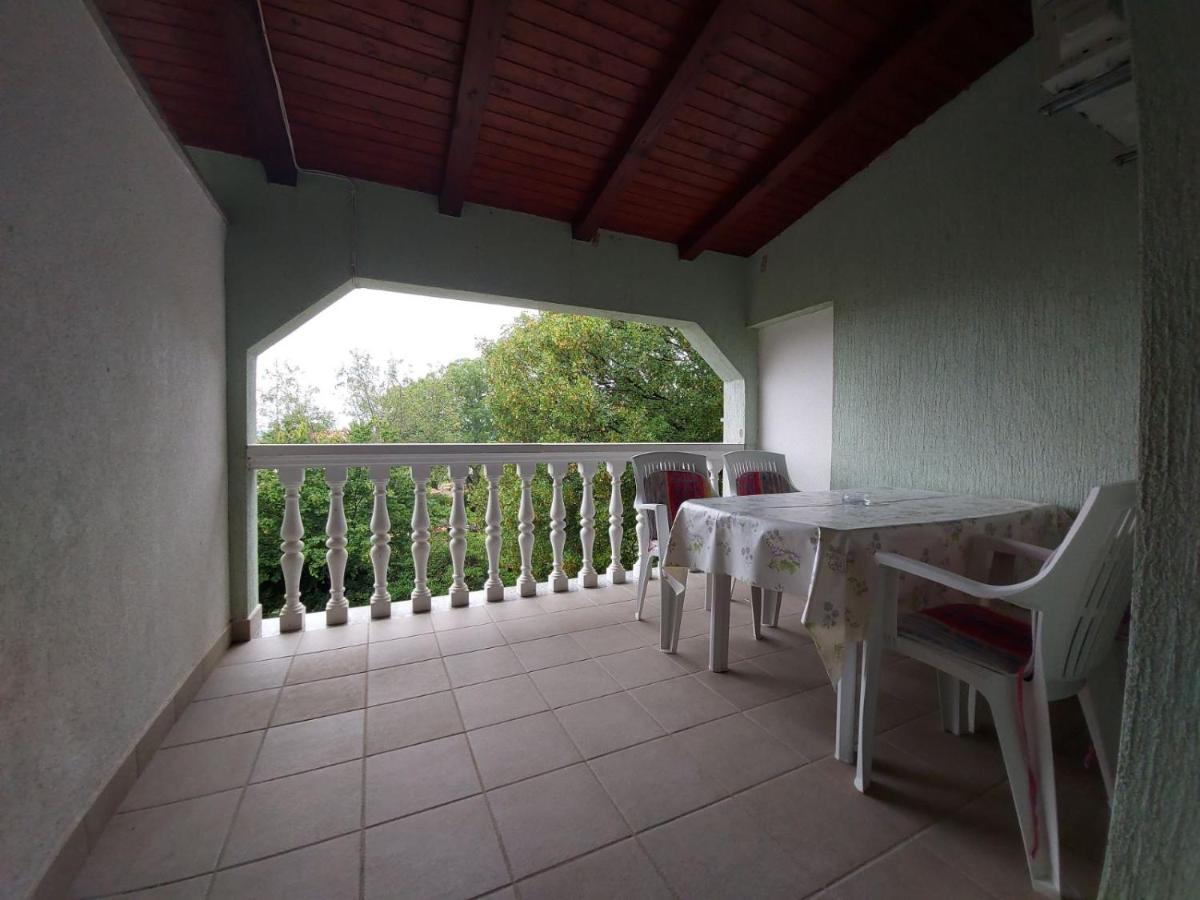 Apartment Pezic Krk Town Esterno foto