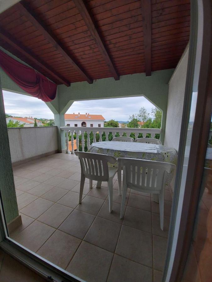 Apartment Pezic Krk Town Esterno foto