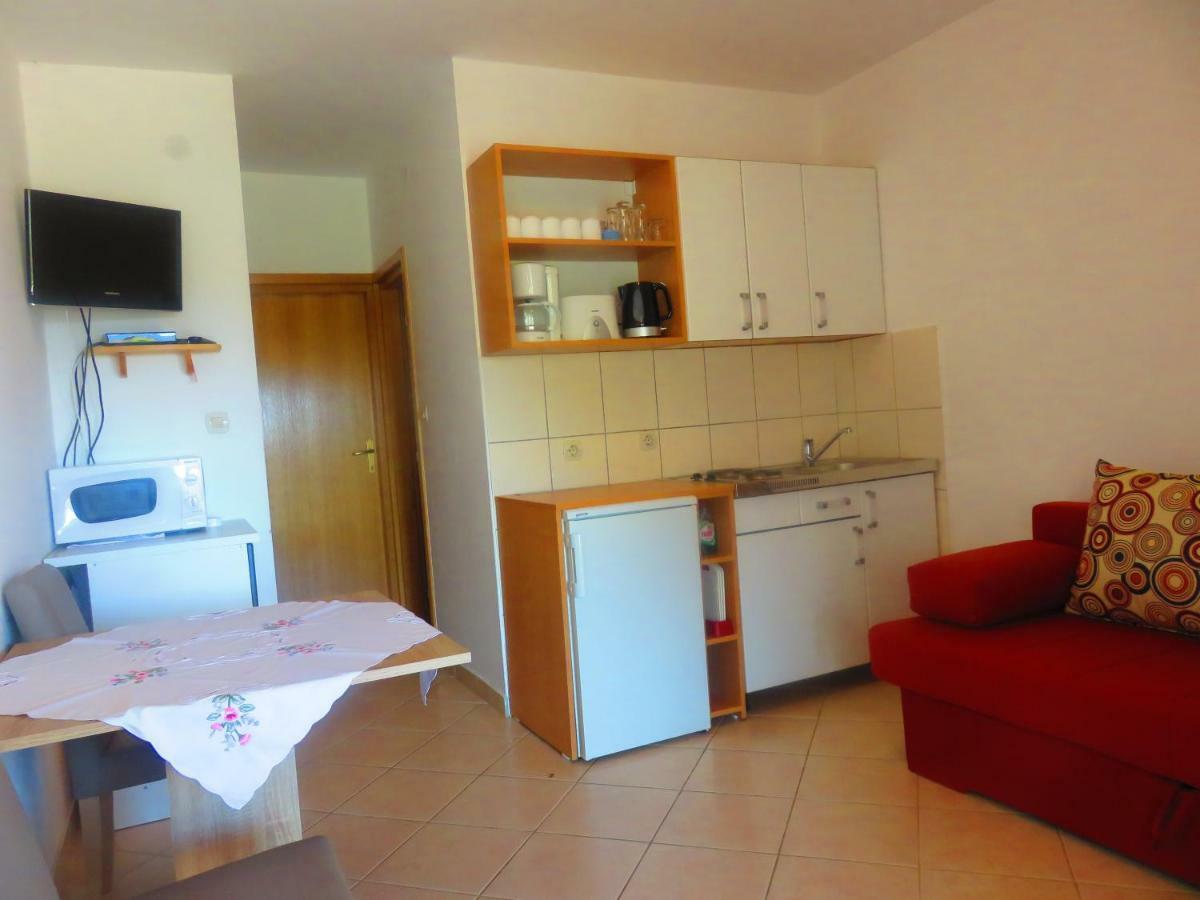 Apartment Pezic Krk Town Esterno foto